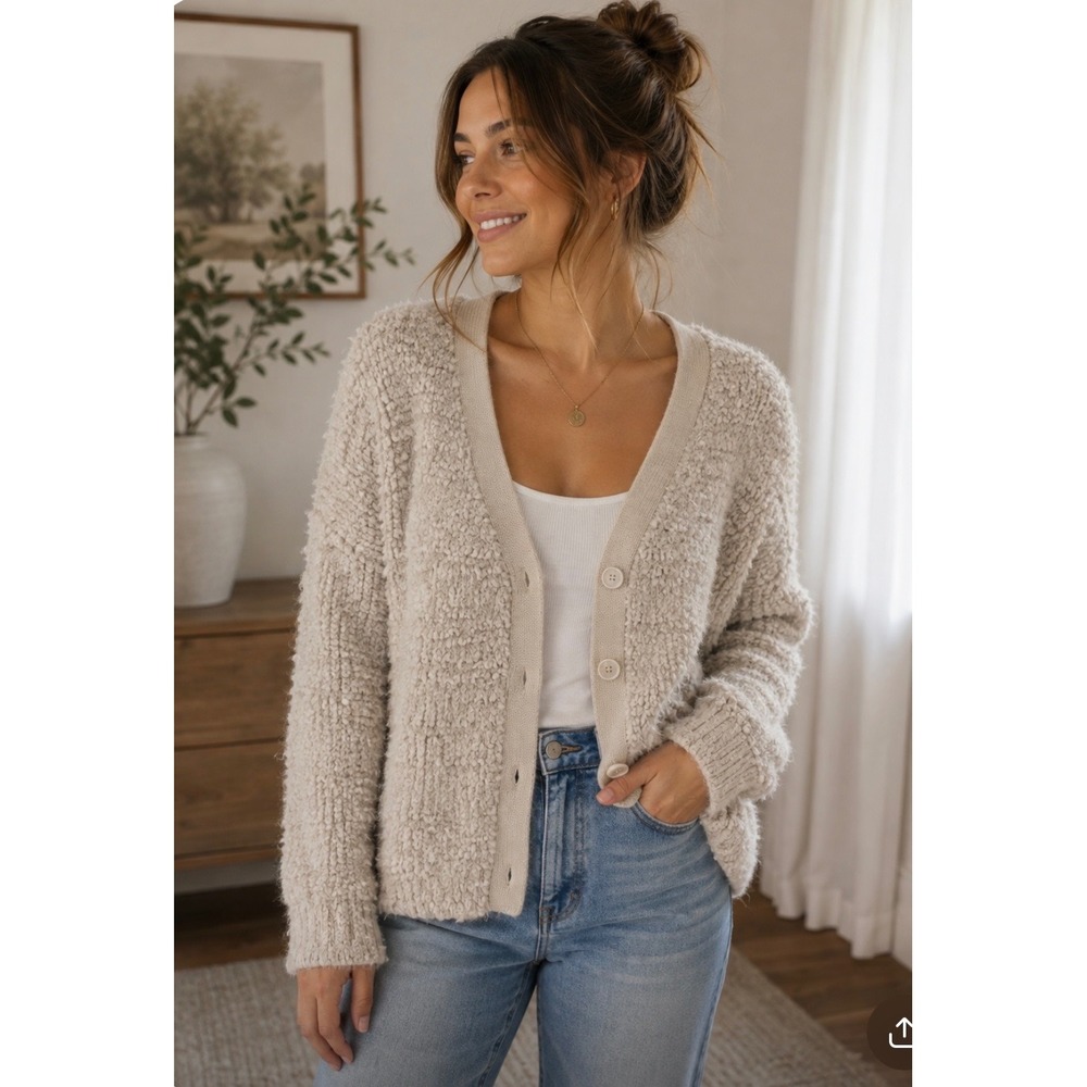 Rachel Zoe Women Beige Boucle Popcorn Knit V-Neck Button Front Cardigan Large